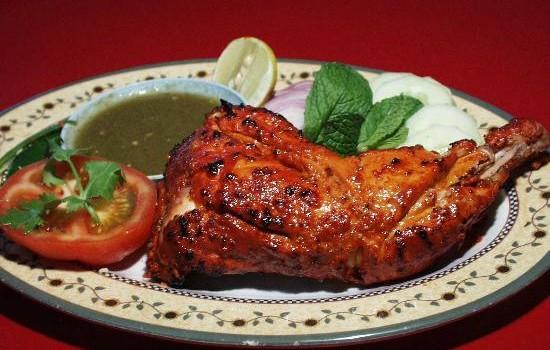 https://cdn.myjournify.com/assets/articles/2001767538pak-putra-tandoori-naan-550x350.jpg